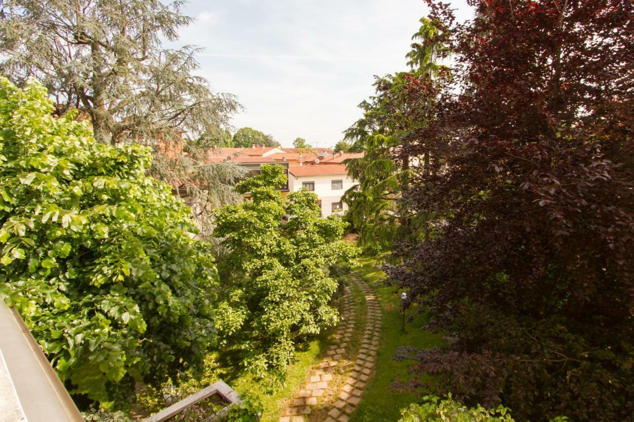 Paderno d'Adda Appartamento Ampio E Indipendente Con Vista Giardino מראה חיצוני תמונה